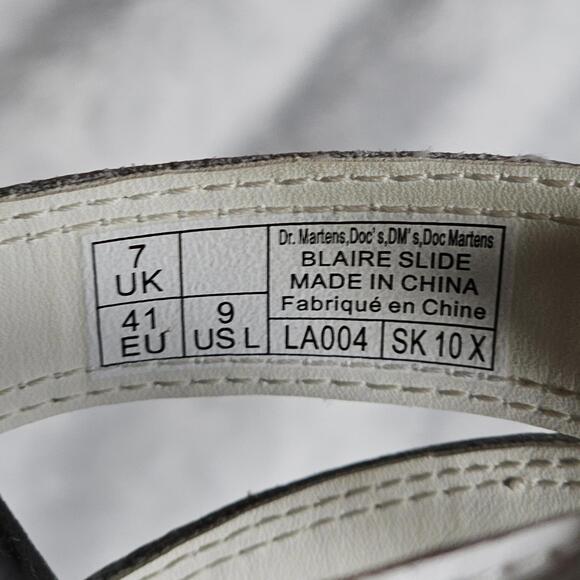 Dr. Martens Women's White Blaire Leather Slide Sandals Size 9 - Picture 9 of 10